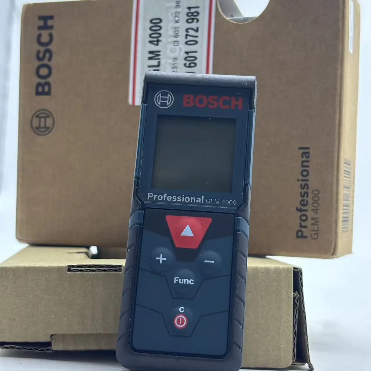 BOSCH GLM 4000 Laser Range Fin - огляд і ціна Test Instruments